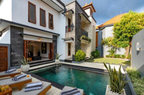 Vast 5bd Villa with Garden & Private Pool 250m to Beach